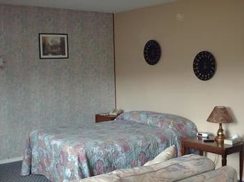 Travellers Rest Motel Salmon Arm Esterno foto
